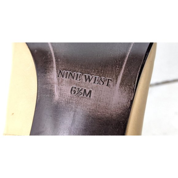 Nine West tan snake embossed high heel leather closed toe heels - Picture 8 of 8